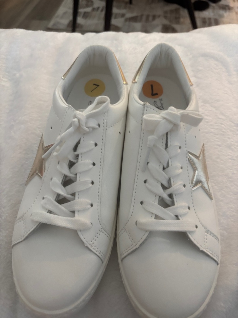 Vintage Havana White Leather Sneakers with Metallic Gold Star